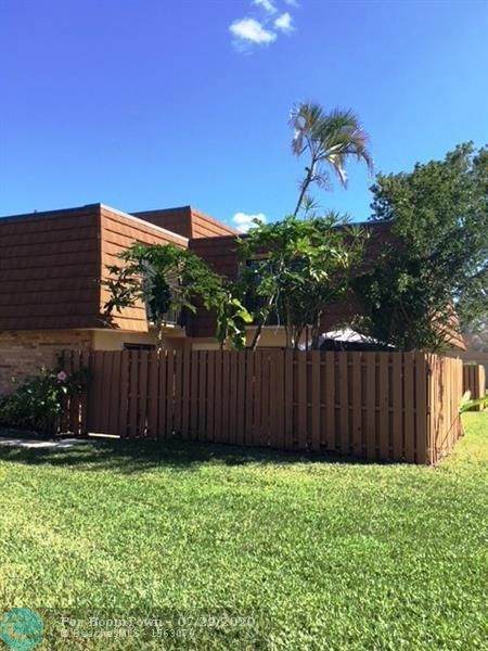 2563 Lakeview Ct - Photo 1