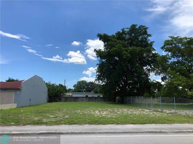 2520 19th St - Photo 1