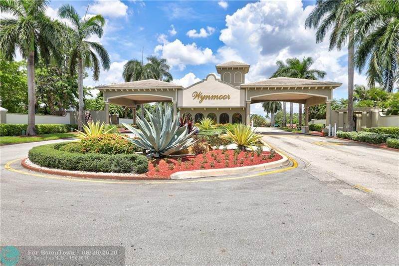 2804 Victoria Way - Photo 1