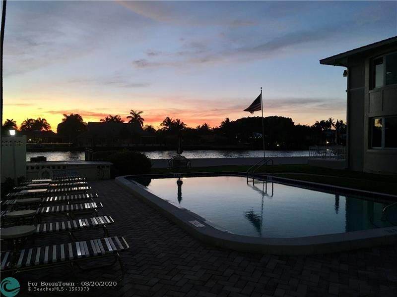 623 Bayshore Drive - Photo 1