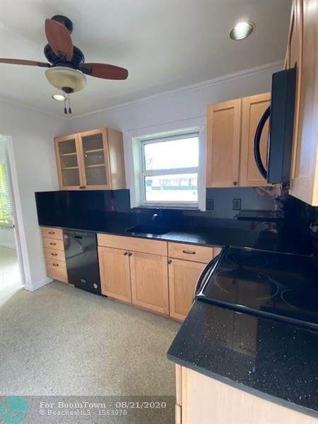 1465 23rd St - Photo 1
