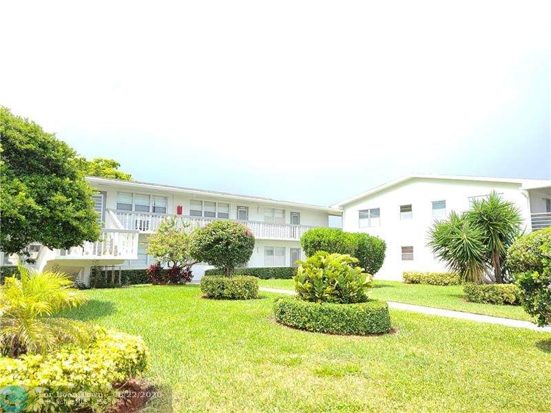 208 Markham J - Photo 1