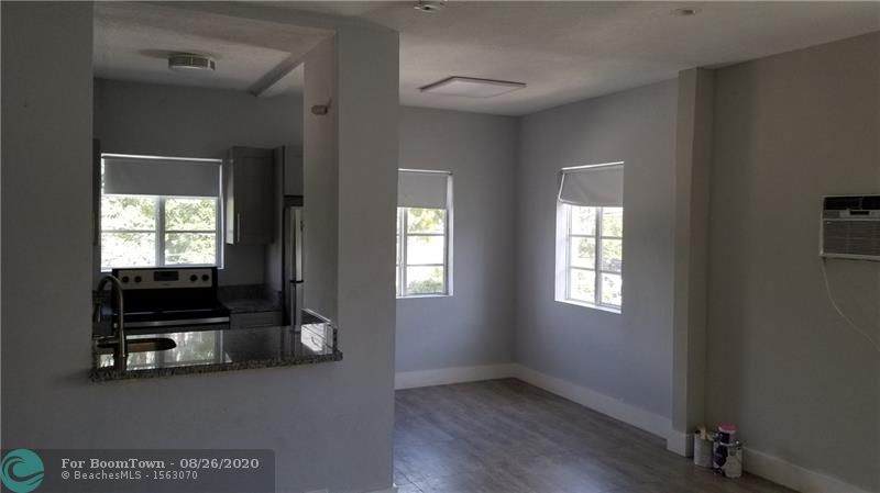 7116 Bay Dr - Photo 1
