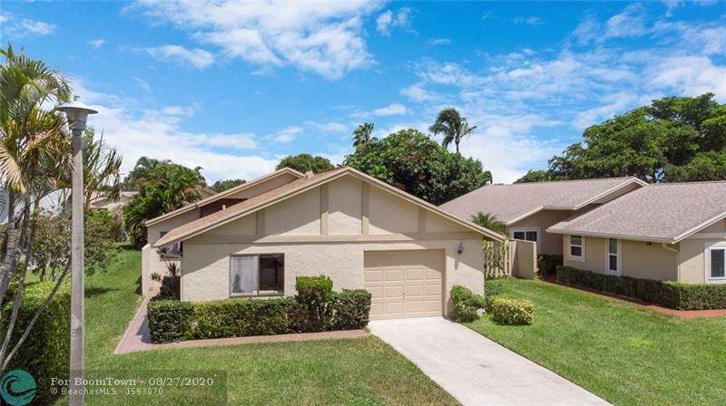 3125 10th Pl - Photo 1
