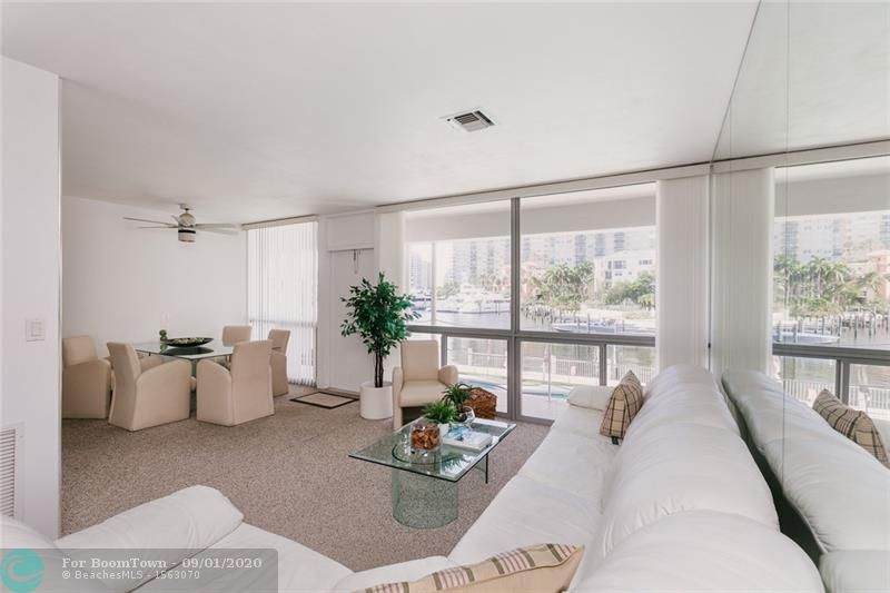 2700 Yacht Club Bld - Photo 1