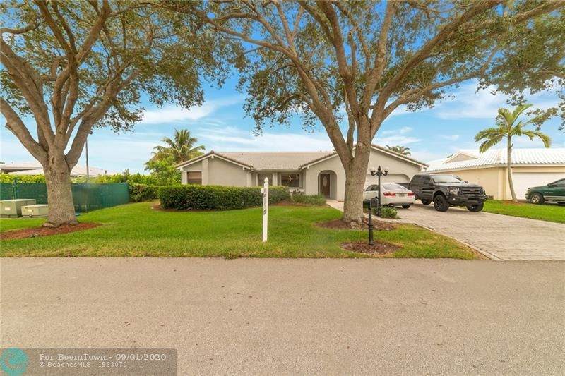 6610 Falconsgate Ave - Photo 1