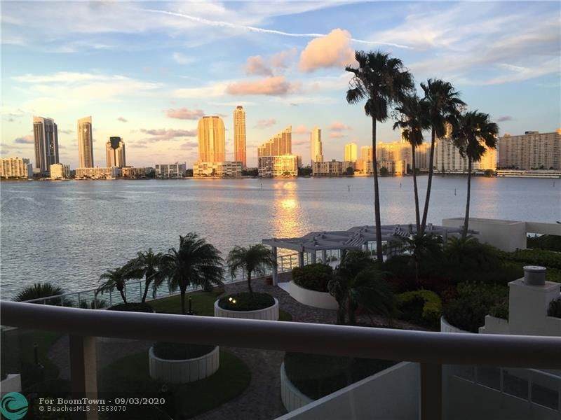 4000 Island Blvd - Photo 1