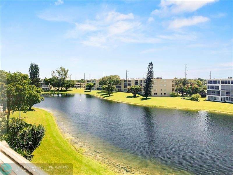 4015 Harwood C - Photo 1