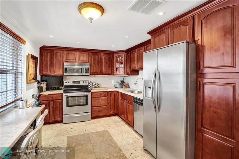 3510 Oaks Way - Photo 1