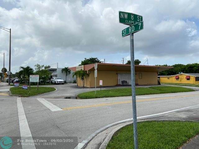 711 State Road 7 - Photo 1