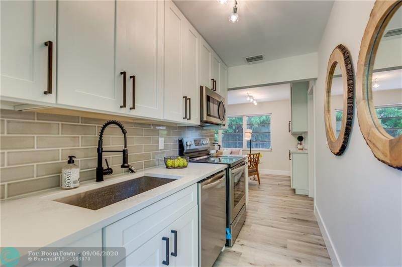 1613 25th St - Photo 1