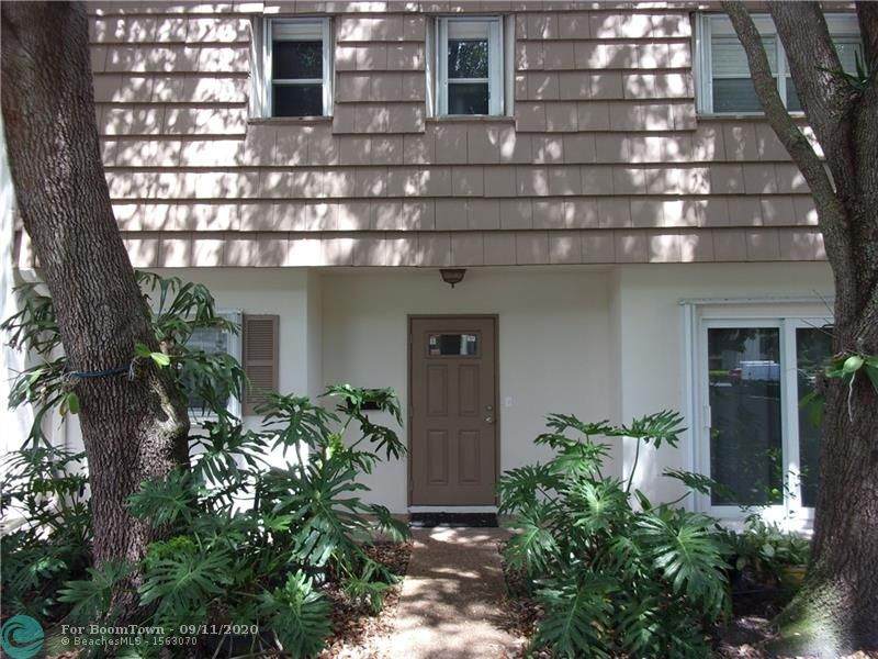 3129 Palm Aire Dr - Photo 1