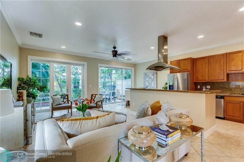417 5 ST - Photo 1