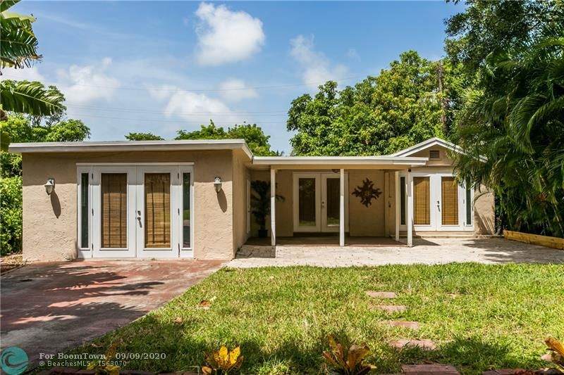 537 14th Ct - Photo 1