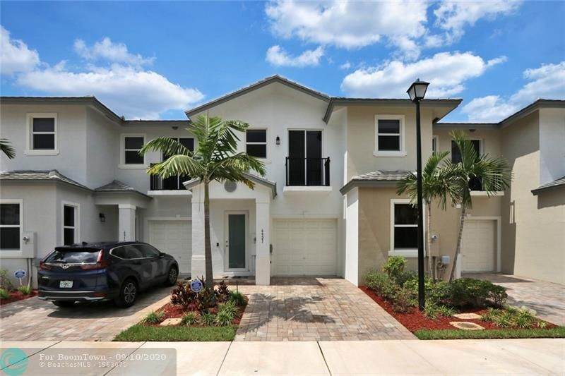 6921 Pines Circle - Photo 1