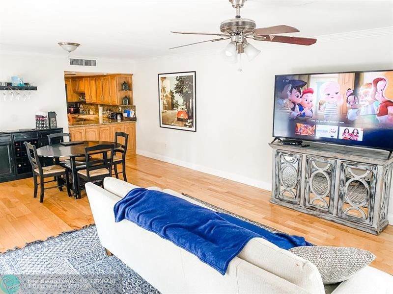 542 98th Ave - Photo 1