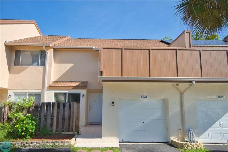 8231 8TH PL - Photo 1