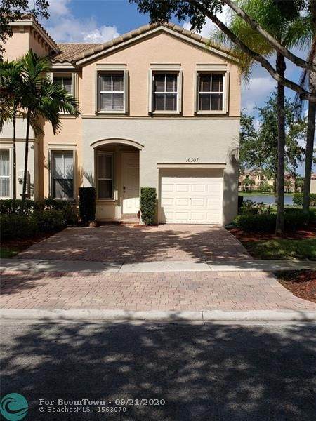 16307 48th St - Photo 1