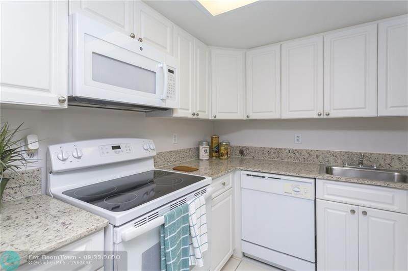 19455 10 Ave - Photo 1