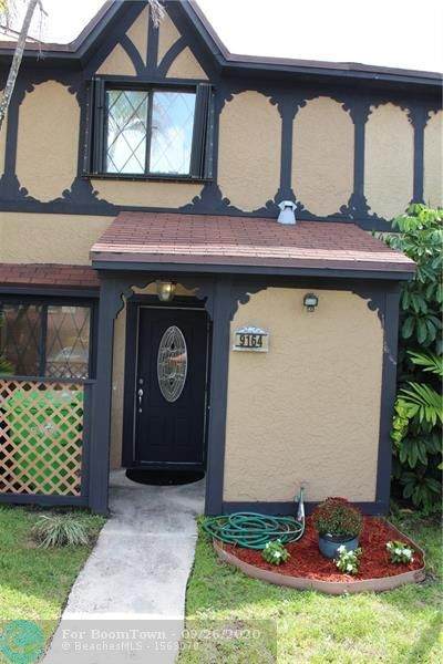 9164 44th Ct - Photo 1