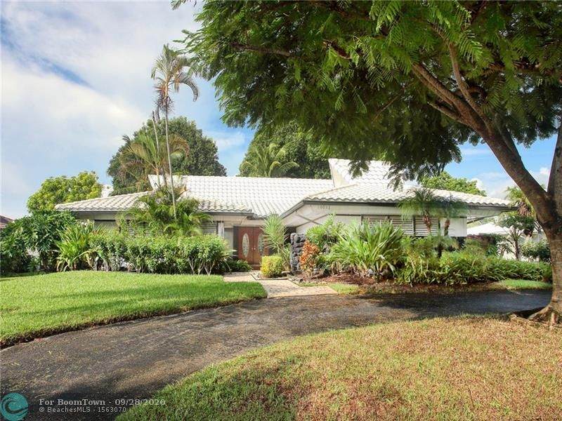 10032 Ramblewood Dr - Photo 1