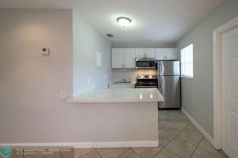 815 4TH ST - Photo 1