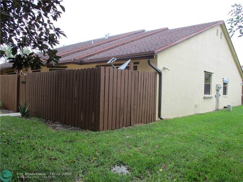 494 Springdale Cir - Photo 1