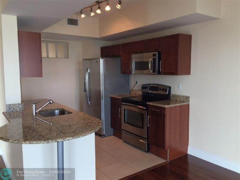 7280 90 Street - Photo 1