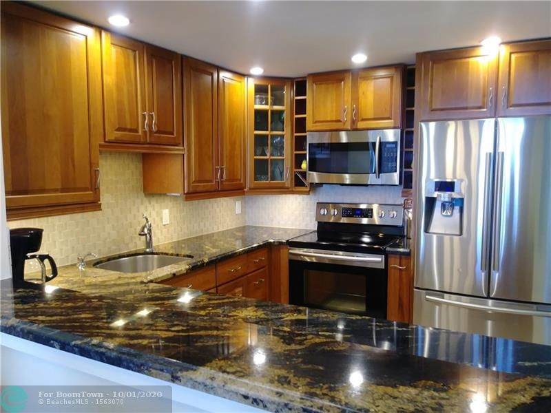 1800 Andrews Ave - Photo 1