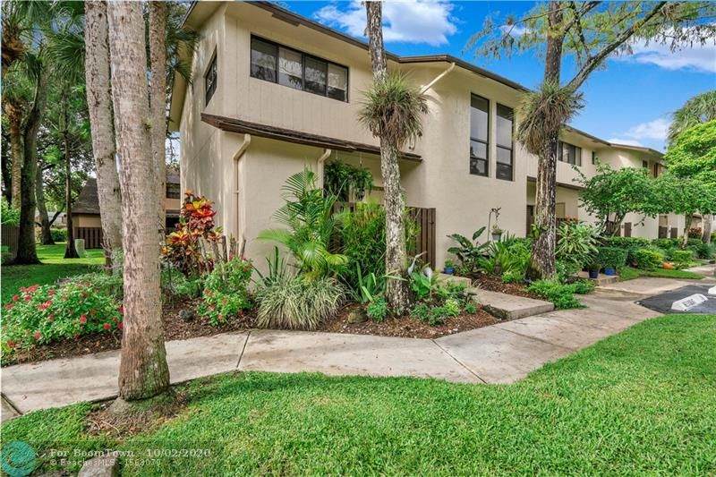 7620 79th Ave - Photo 1