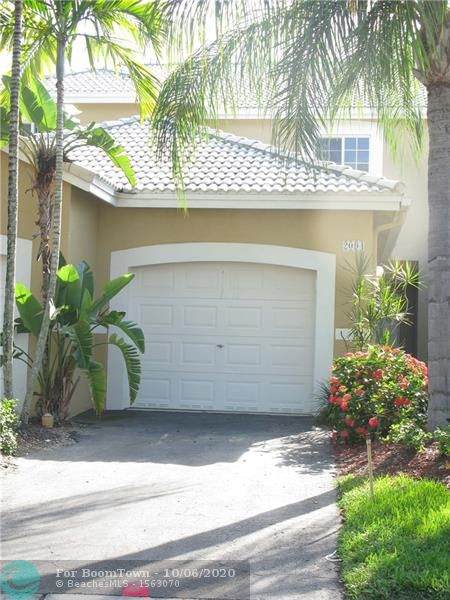 2094 Madeira Dr - Photo 1