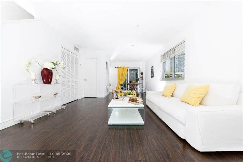 710 Michigan Ave - Photo 1
