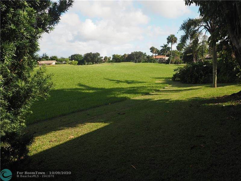5902 Cedar Cir - Photo 1