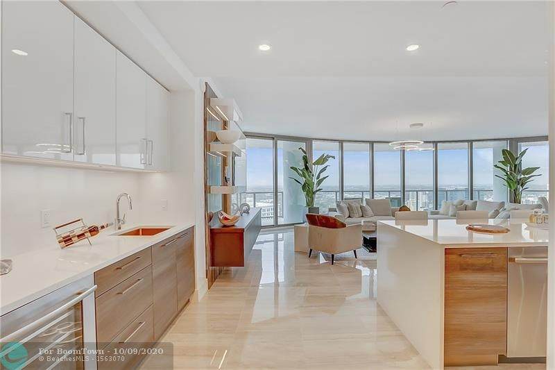 100 Las Olas Boulevard - Photo 1