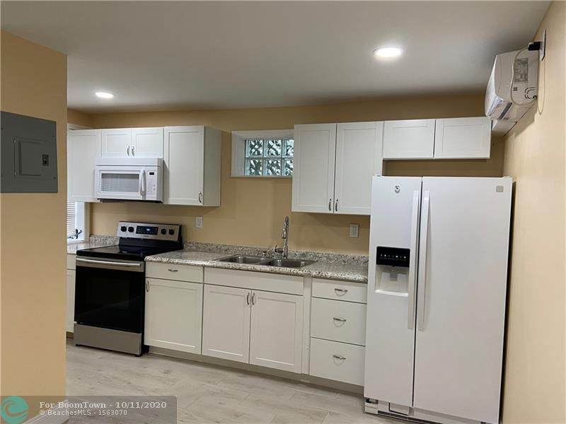 694 Nw 14th Street - Photo 1