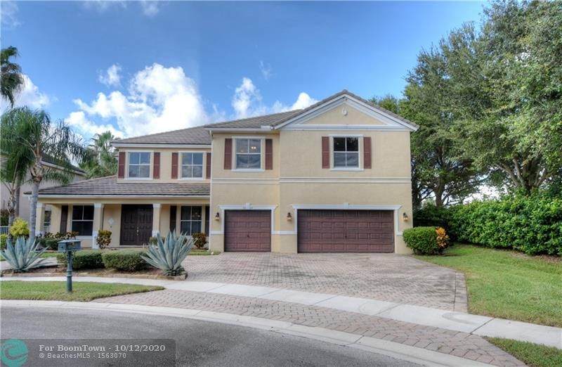 9025 Sedgewood Dr - Photo 1