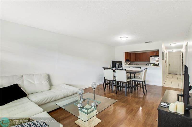 15410 81st Circle Ln - Photo 1