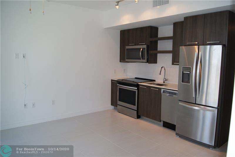 86 8 Street - Photo 1