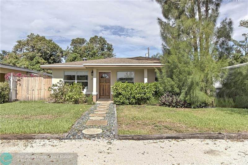 211 23RD AV - Photo 1