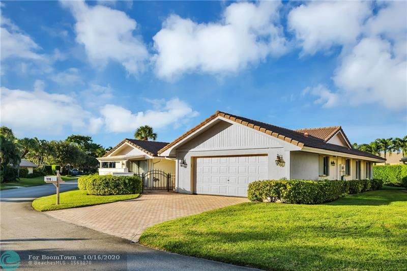 6811 Villas Dr - Photo 1