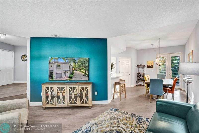 1900 Oceanwalk Ln - Photo 1