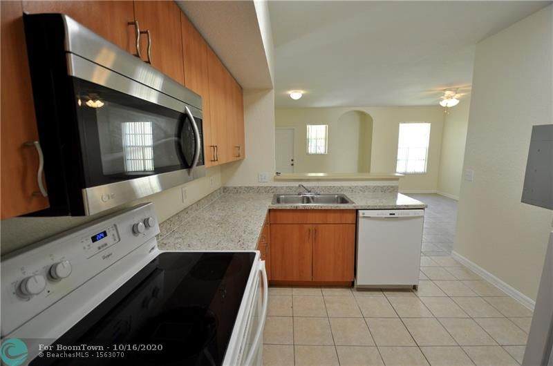 1106 Belmont Ln - Photo 1