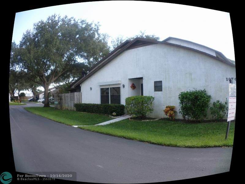 2070 Colonial Rd - Photo 1