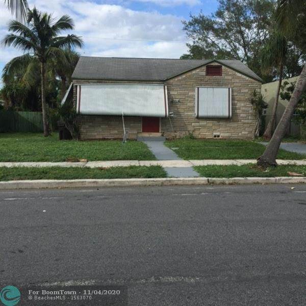 961 32nd St - Photo 1