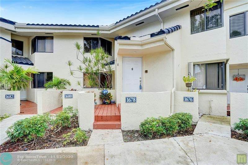 1678 81st Way - Photo 1