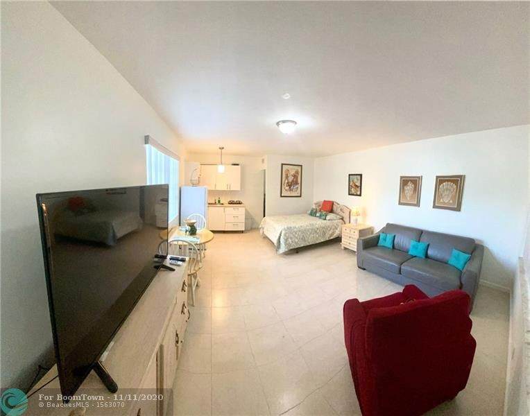 1480 Ocean Blvd - Photo 1