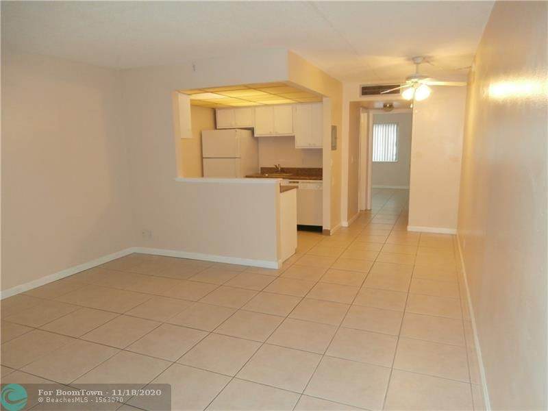 315 Lake Dr - Photo 1