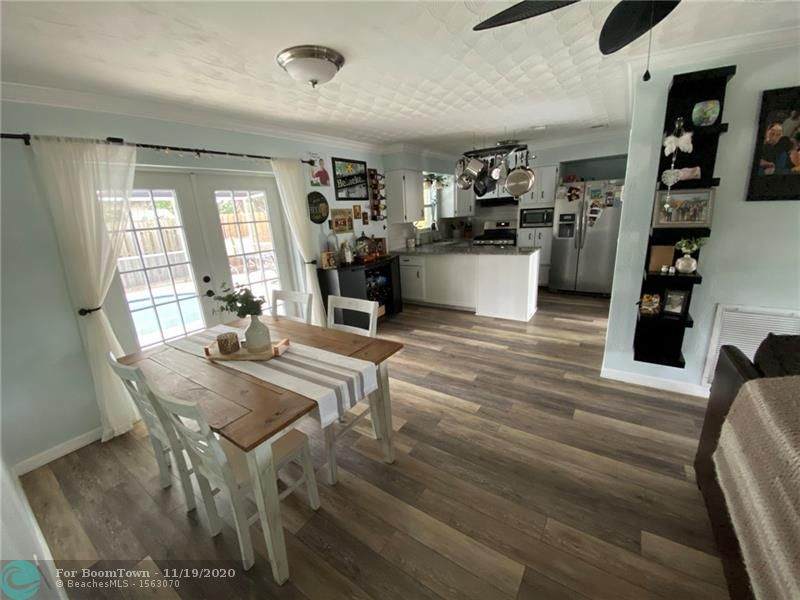 3121 10th Ave - Photo 1