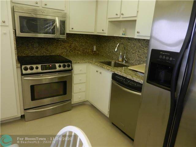 3250 Palm Aire Dr - Photo 1