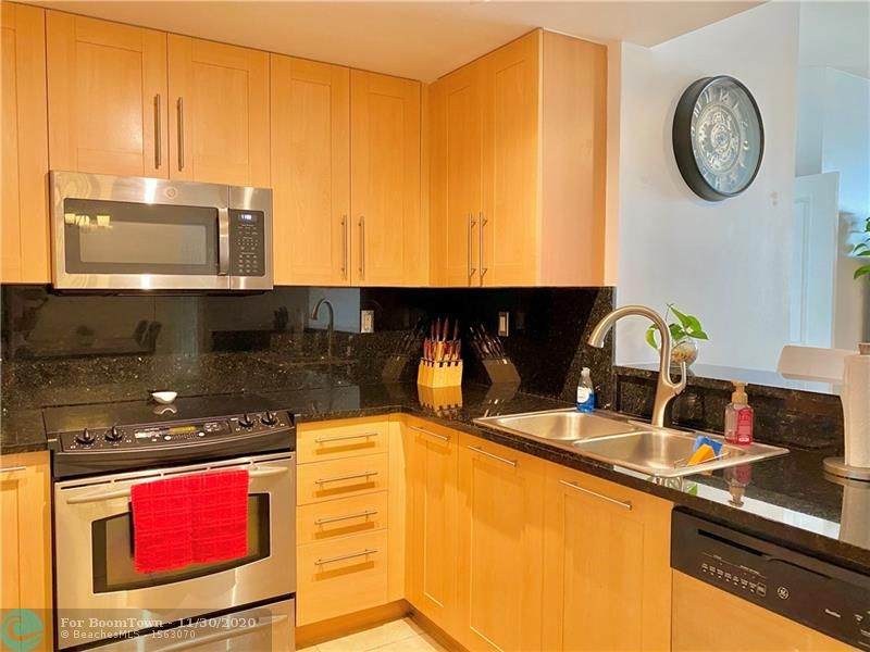 511 5th Ave - Photo 1